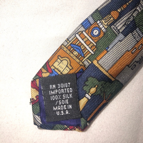 Men’s Save The Children World Architecture Tie - Picture 6 of 6